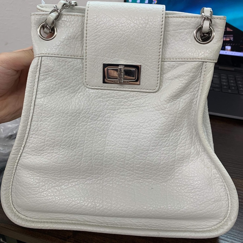 Chanel Reissue white